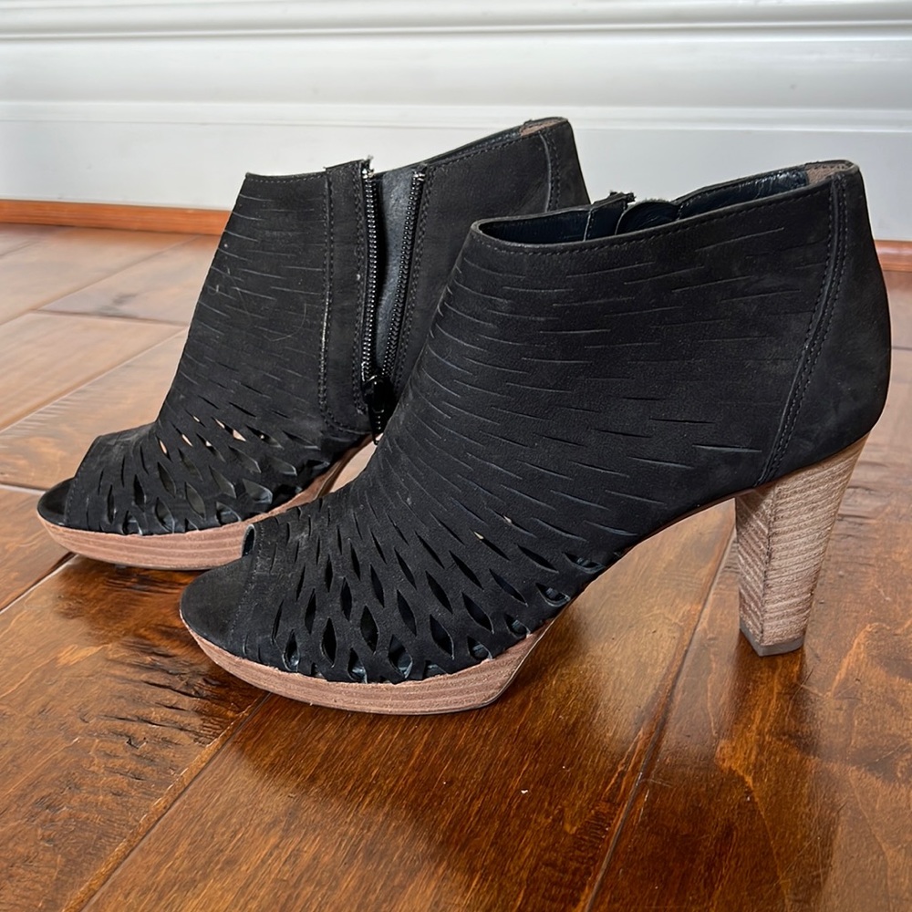 Paul green heeled booties